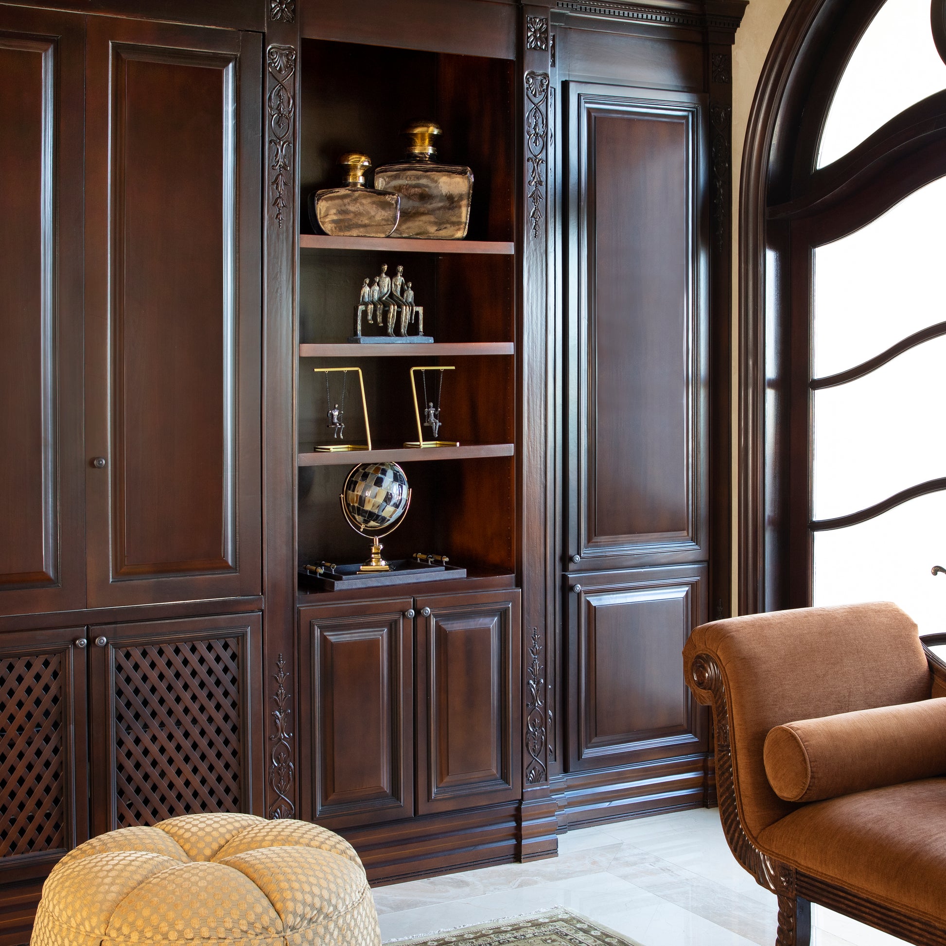 BYC Home Décor & Candles: Elevate Your Space with Elegance