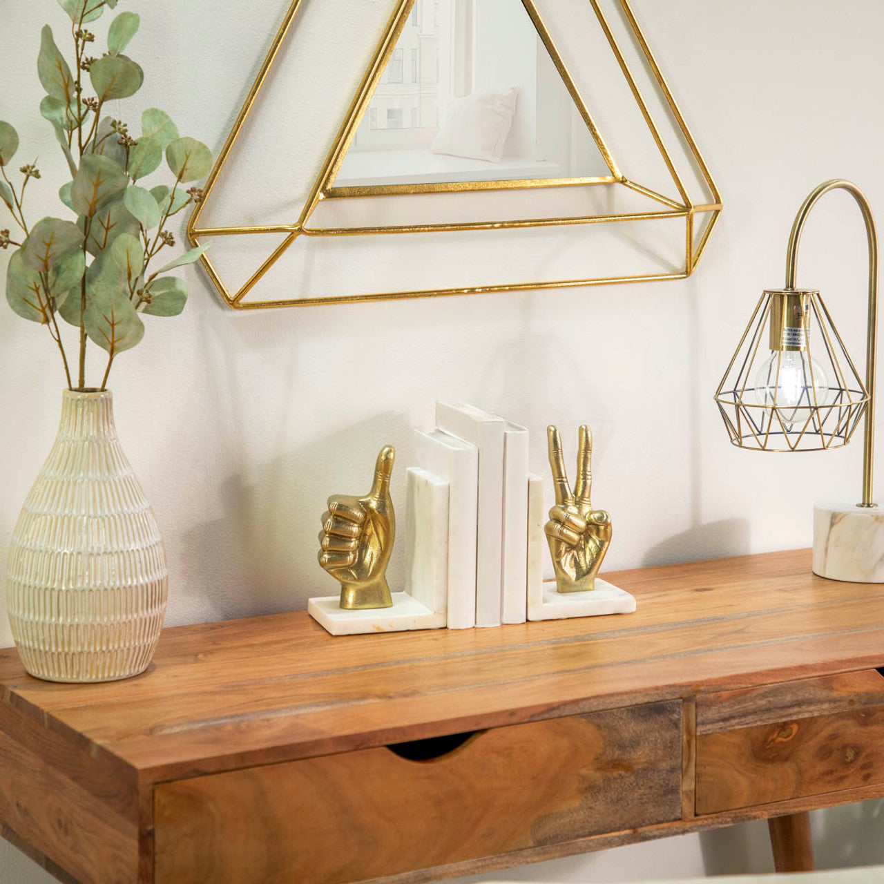 BYC Home Décor & Candles: Elevate Your Space with Elegance