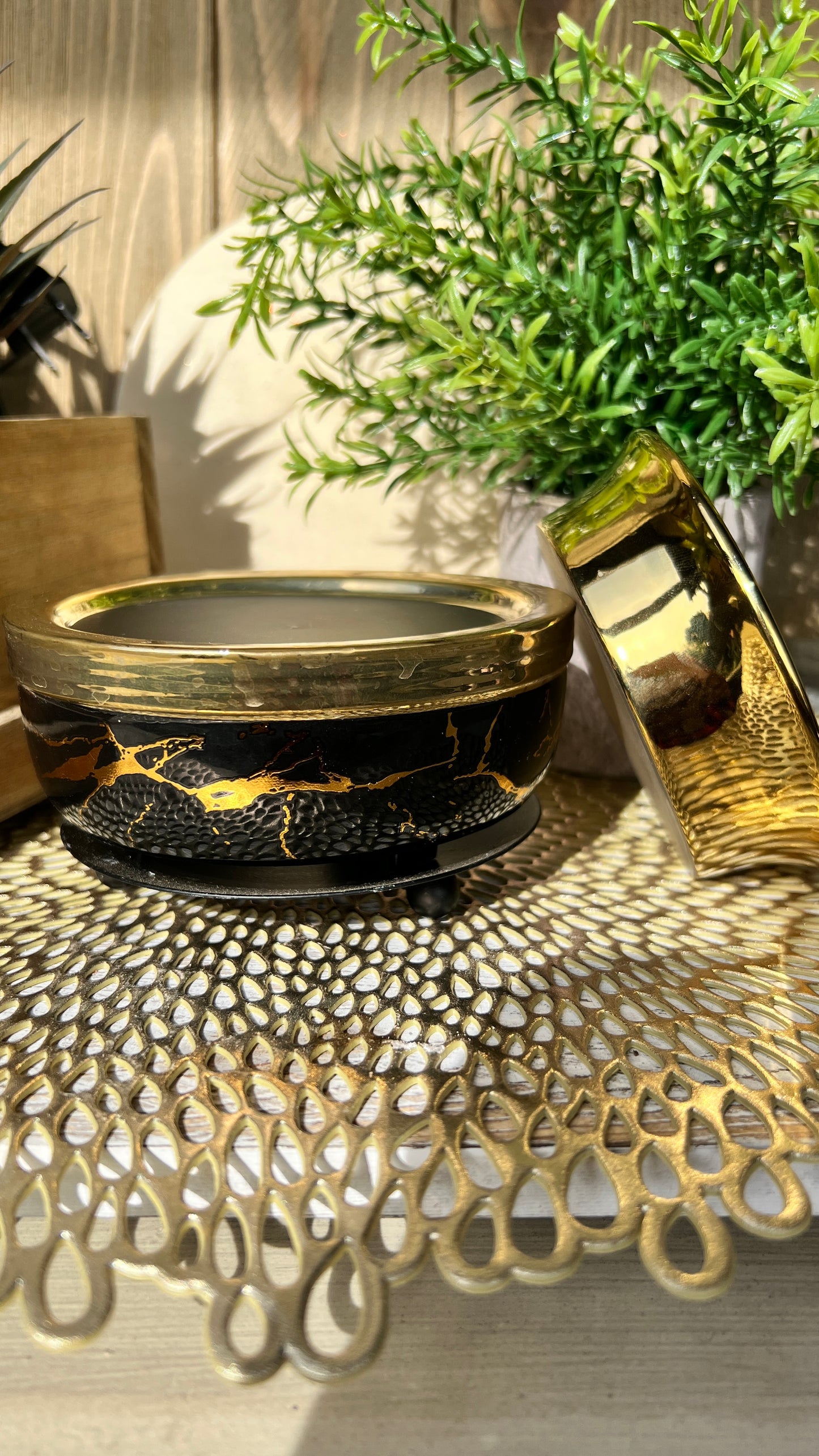 BYC Home Décor & Candles: Elevate Your Space with Elegance