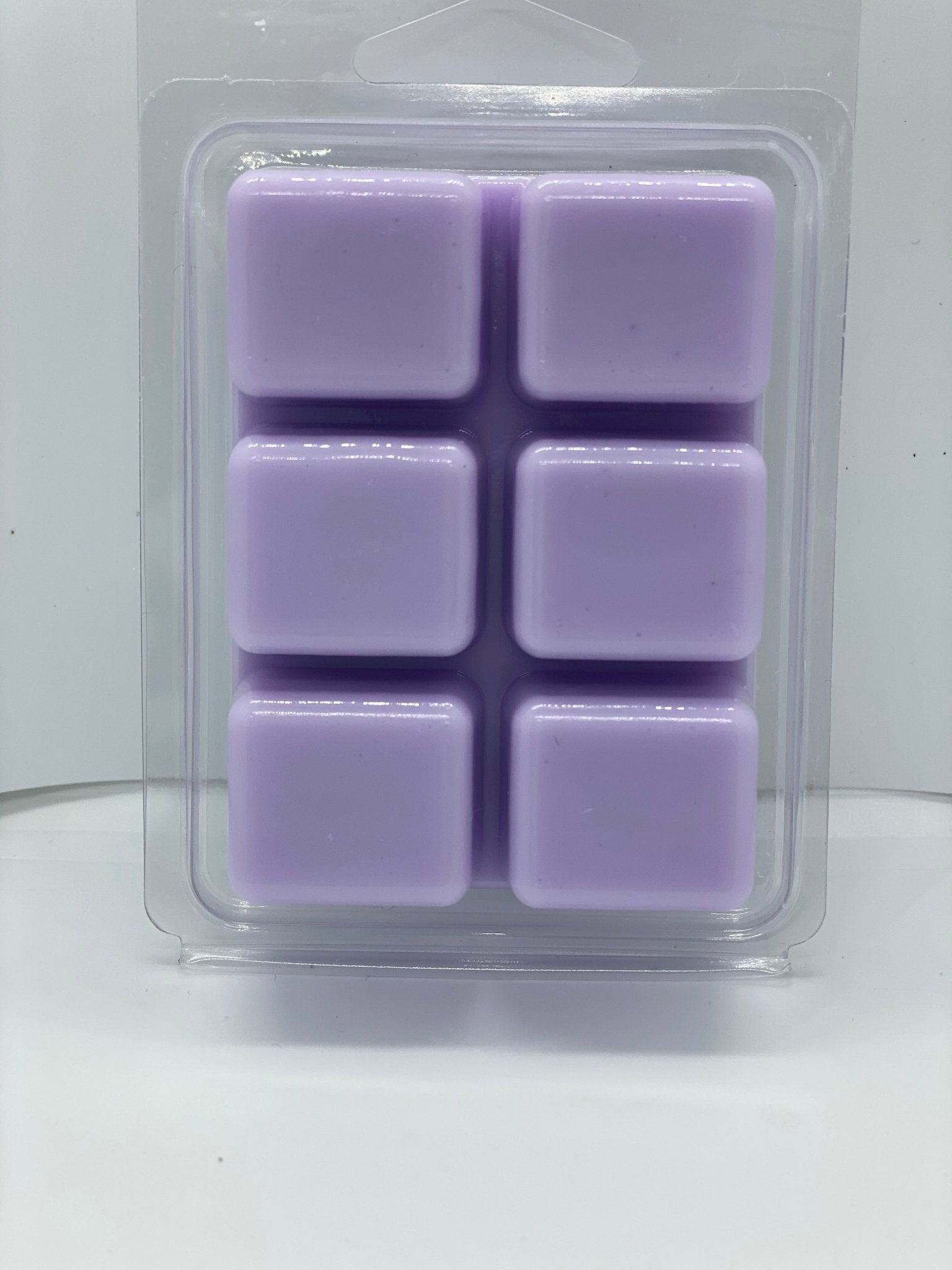BYC Home Décor & Candles: Elevate Your Space with Elegance